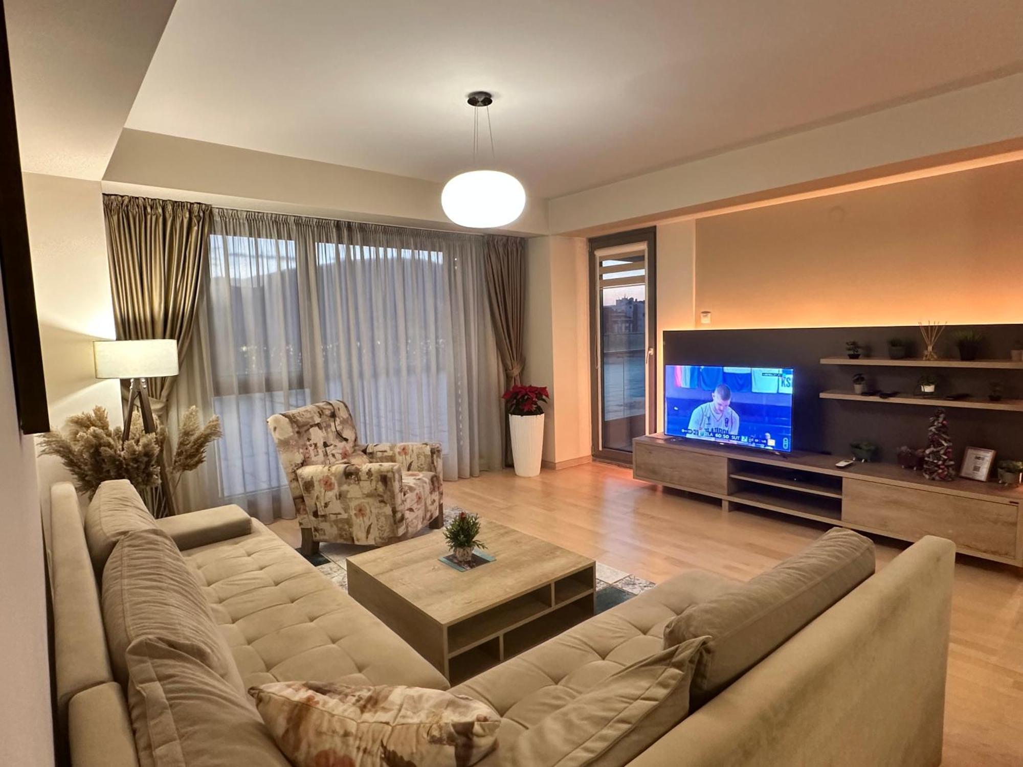 Capitоl Suites Skopje Ngoại thất bức ảnh