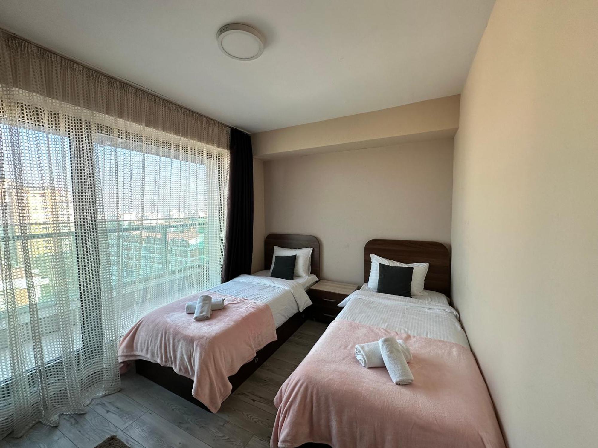 Capitоl Suites Skopje Ngoại thất bức ảnh