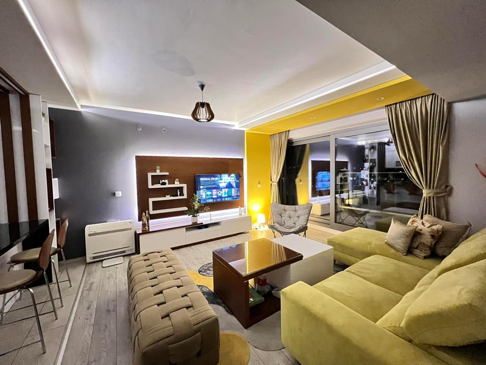 Capitоl Suites Skopje Ngoại thất bức ảnh