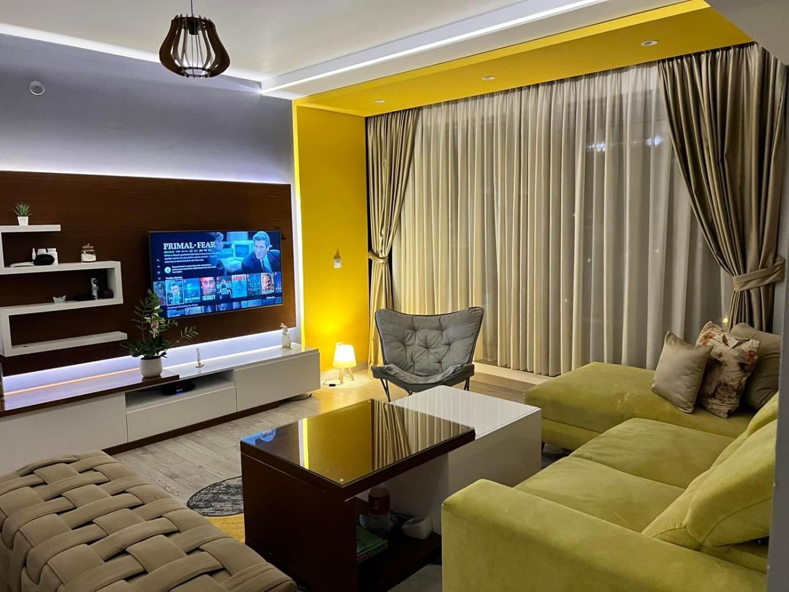 Capitоl Suites Skopje Ngoại thất bức ảnh