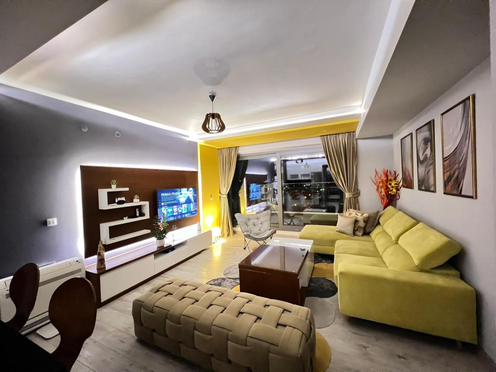 Capitоl Suites Skopje Ngoại thất bức ảnh