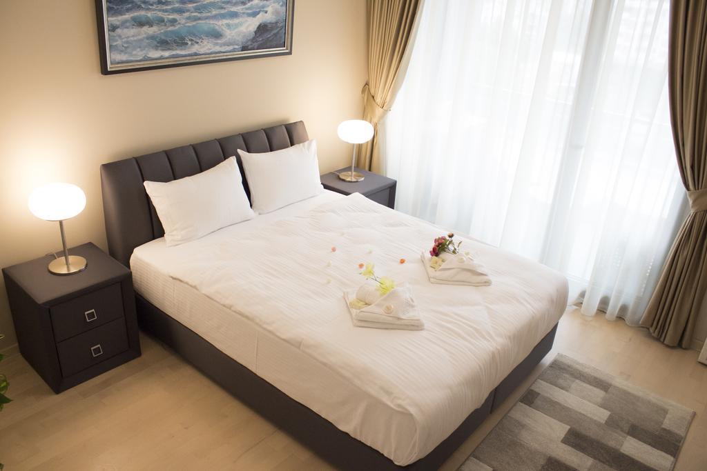 Capitоl Suites Skopje Ngoại thất bức ảnh